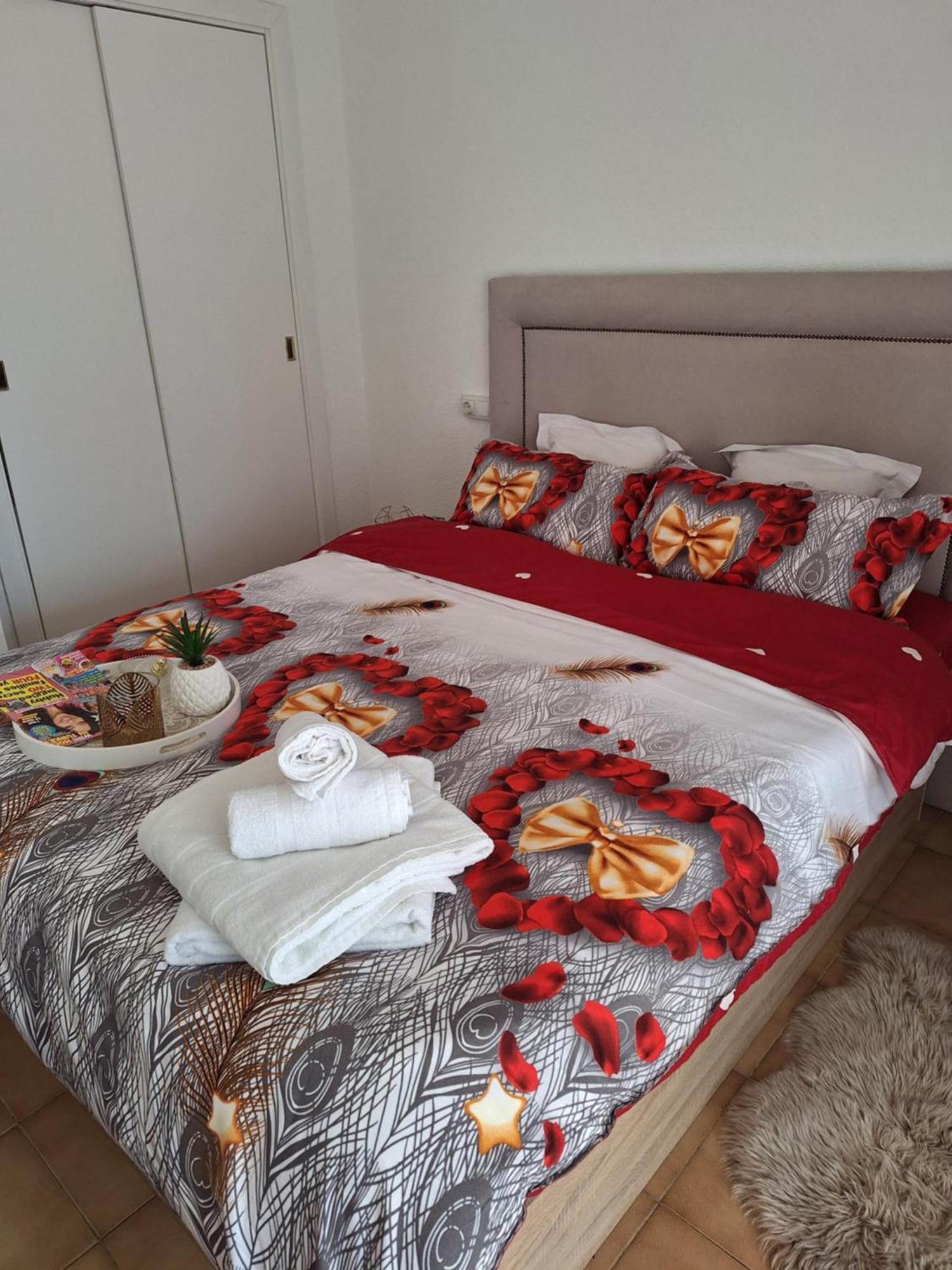 New One Bedroom In Apartament *