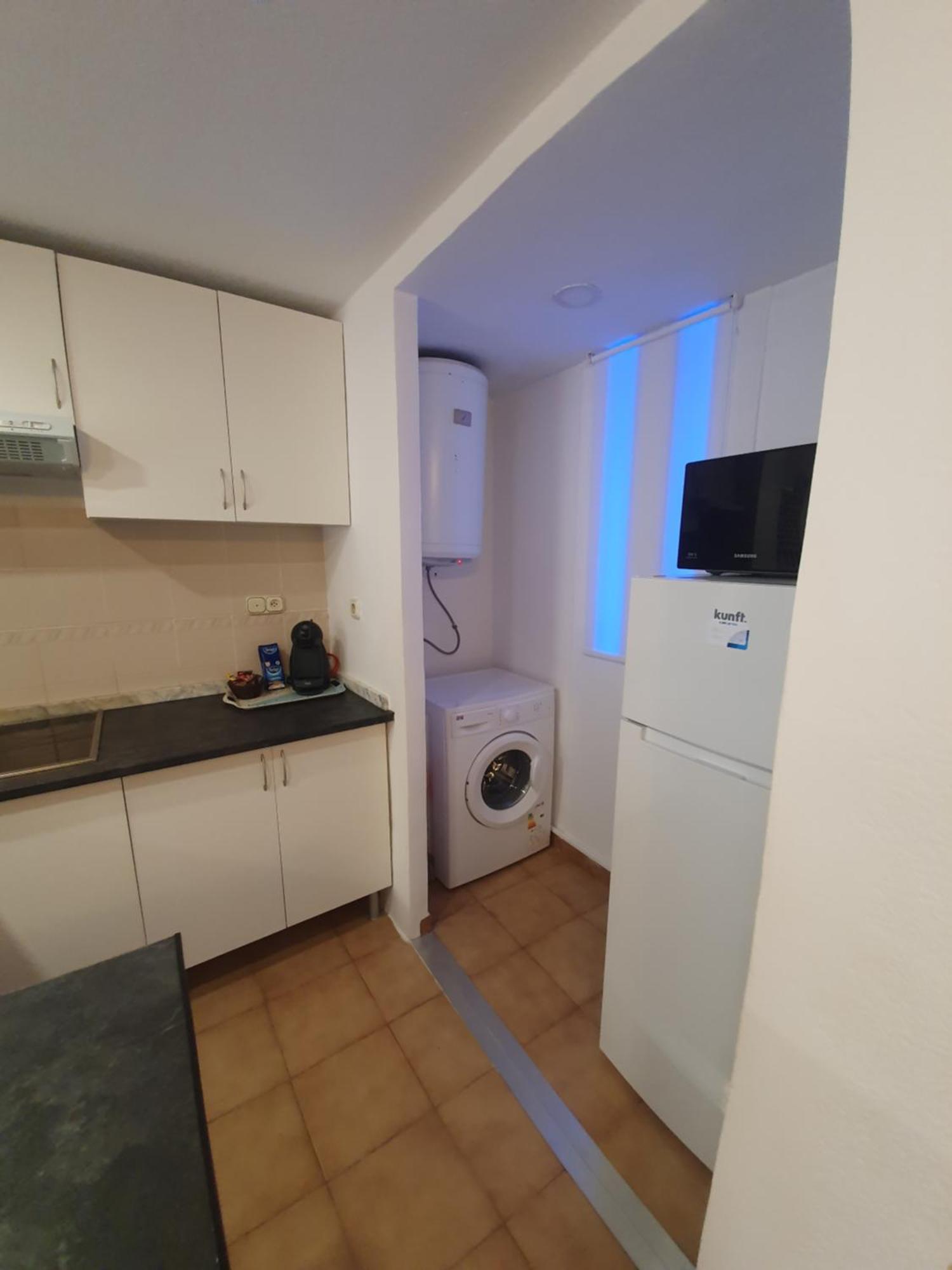 New One Bedroom In Apartment